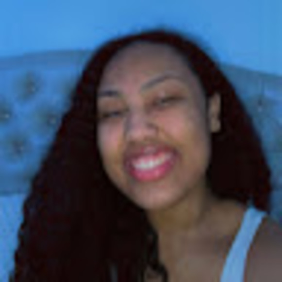 Meet your Posher, Amy - Picture 1 of 1